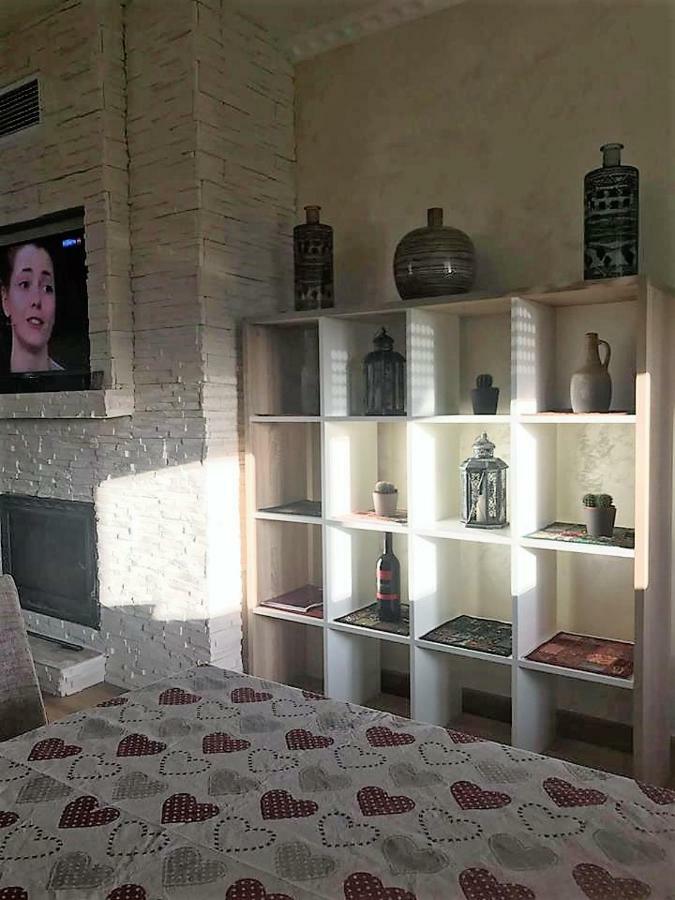 Eko Apartmani Krackovic Golubovci Exterior foto