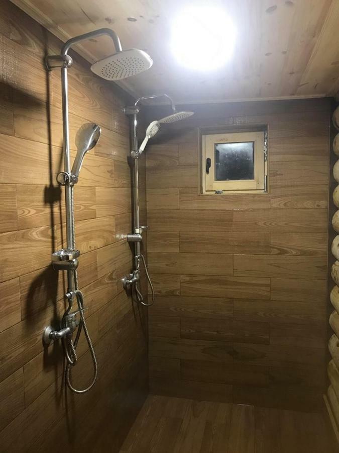Eko Apartmani Krackovic Golubovci Exterior foto
